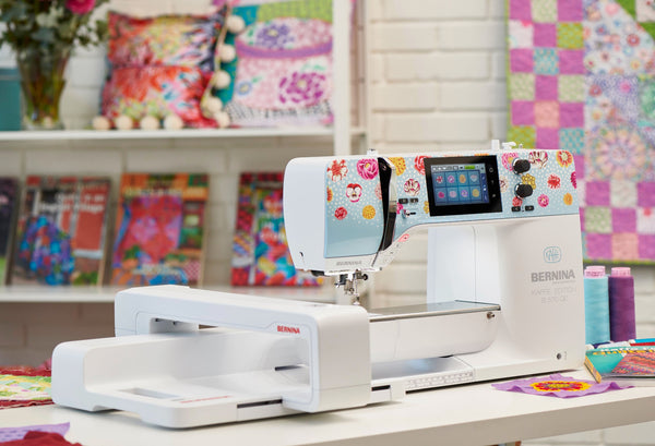 BERNINA B570 QE Kaffe Edition