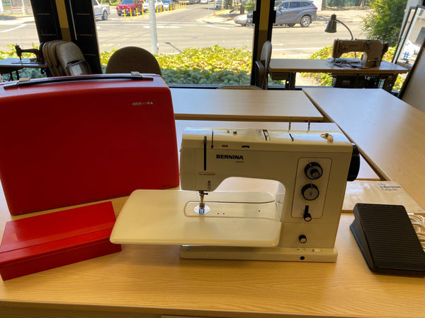 Bernina Record 830